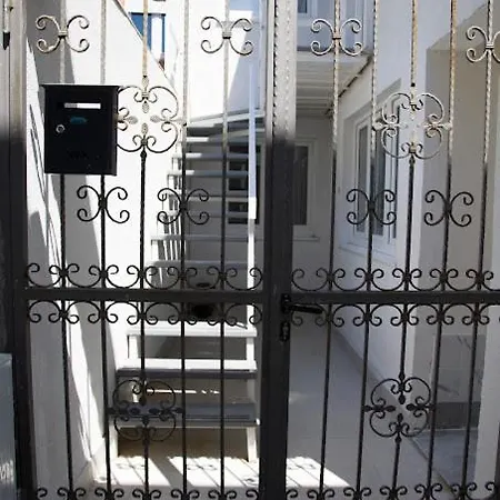 شقة Nedo موستار